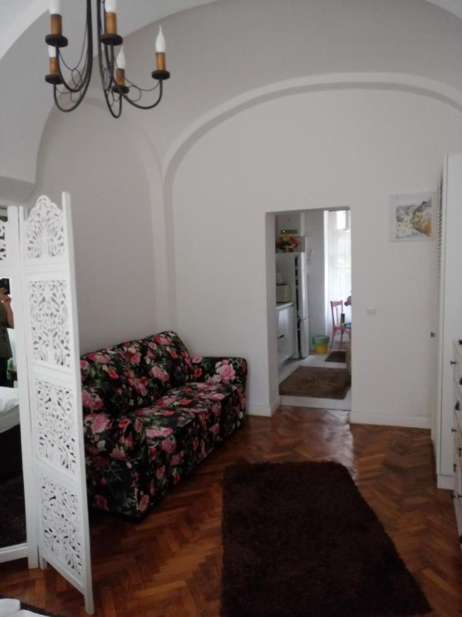 Christa Central 1 Sibiu Luaran gambar
