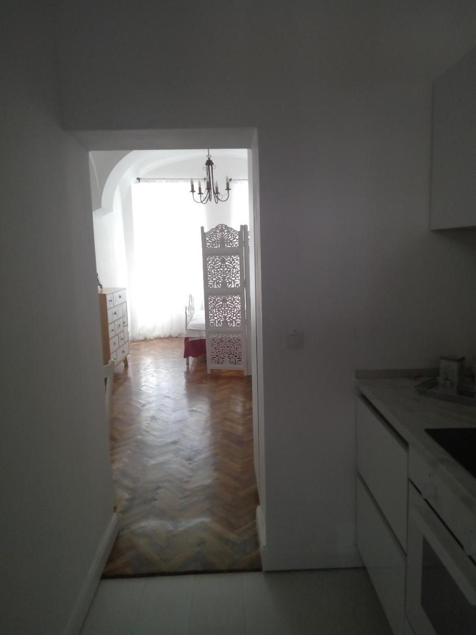 Christa Central 1 Sibiu Luaran gambar